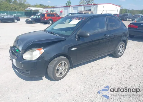 2008 Hyundai Accent Gs z USA, uszkodzony, nr VIN KMHCM36CX8U066480